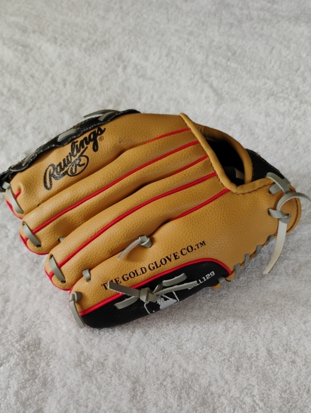 Rawlings Tan, Black & Red Kid's Baseball Glove 10 Inch WPL10CBSG